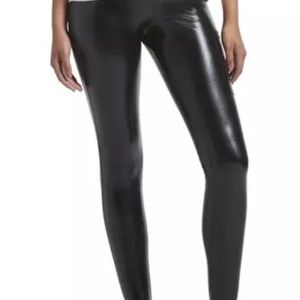 KENDALL AND KYLIE METALLIC LEGGINGS